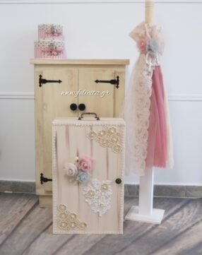 LP203.1.163000 Πακέτο βάπτισης με τριαντάφυλλα σε σάπιο μήλο