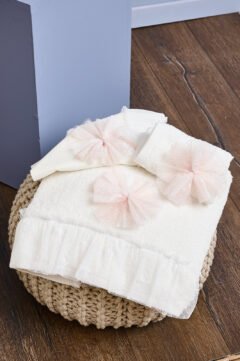 FK2022.24.507812 Λαδόπανα με δαντέλα και φιόγκο glitter