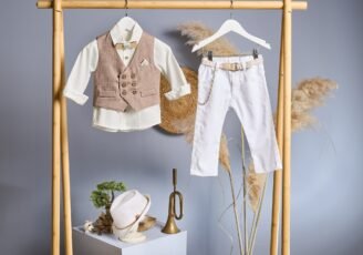 FA81.902419 Ντύσιμο με γιλέκο καφέ