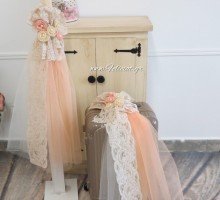 Πακέτο με βαλίτσα σε αποχρωσεις ιβουάρ και σομον